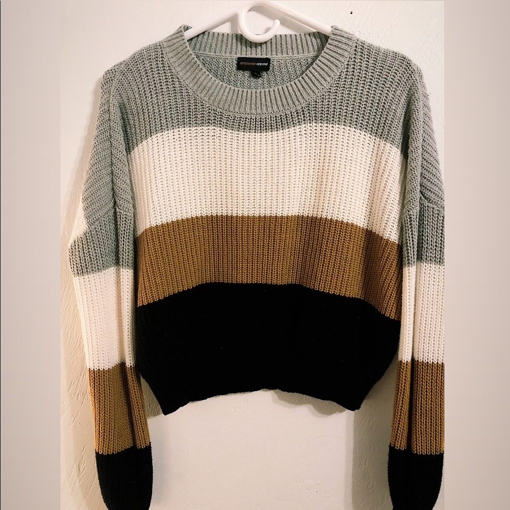 crop top sweater